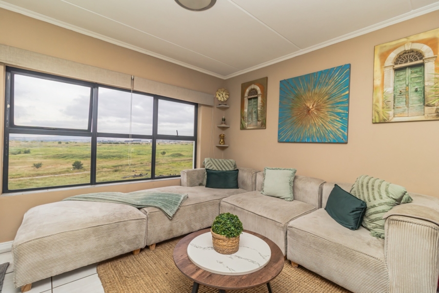 1 Bedroom Property for Sale in De Zicht Estate Western Cape